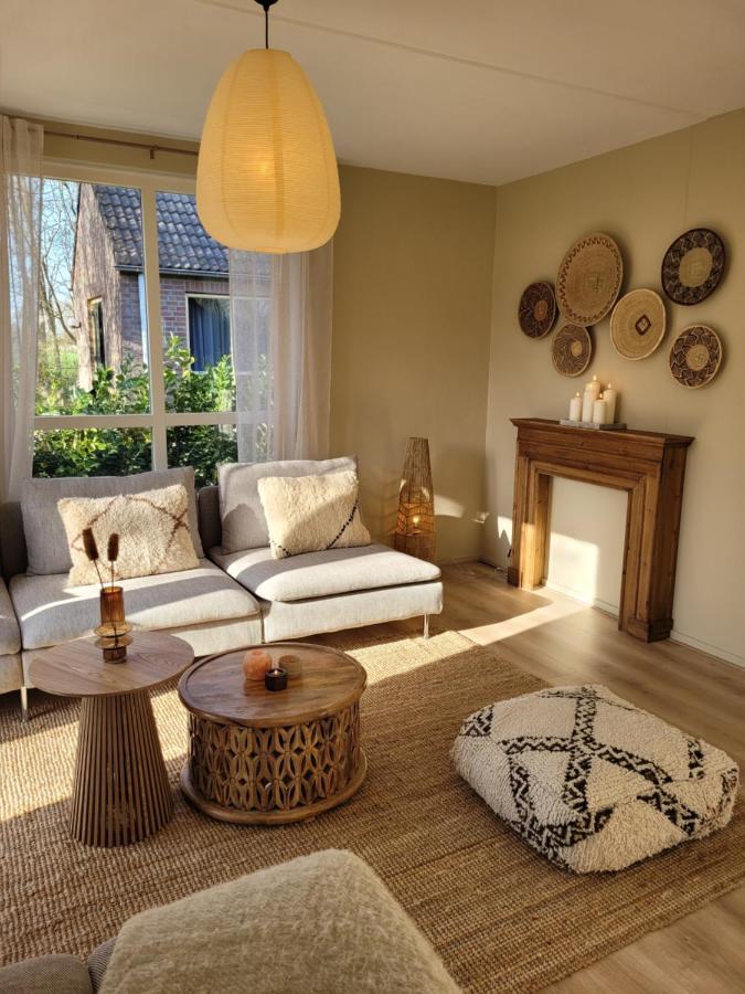 Bohemian Wellness Met Hottub & Sauna Ewijk Exterior photo